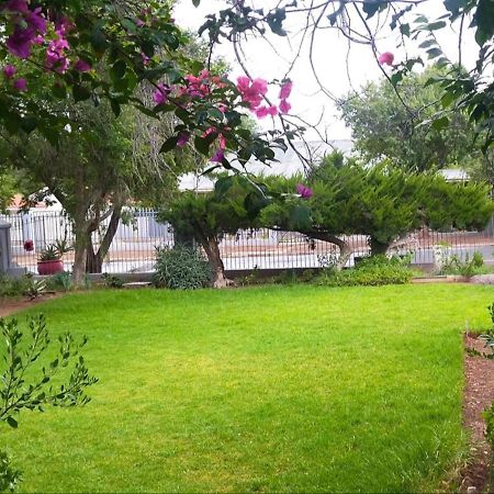 Royal Karoo Cottage Unit 1 ボーフォート・ウェスト エクステリア 写真